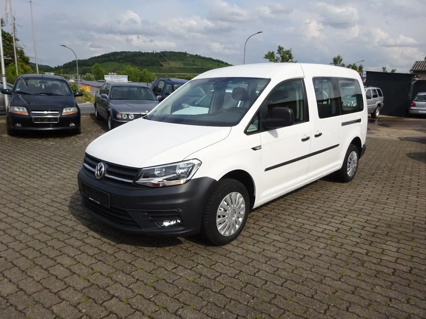 Volkswagen Caddy Maxi 2.0 TDI Euro 6 Tüv 5/26 Klima AHK Weiß - 2