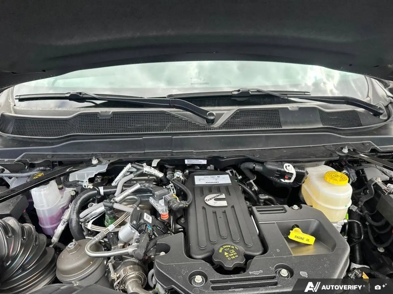 RAM 3500 снимка RAM 3500
