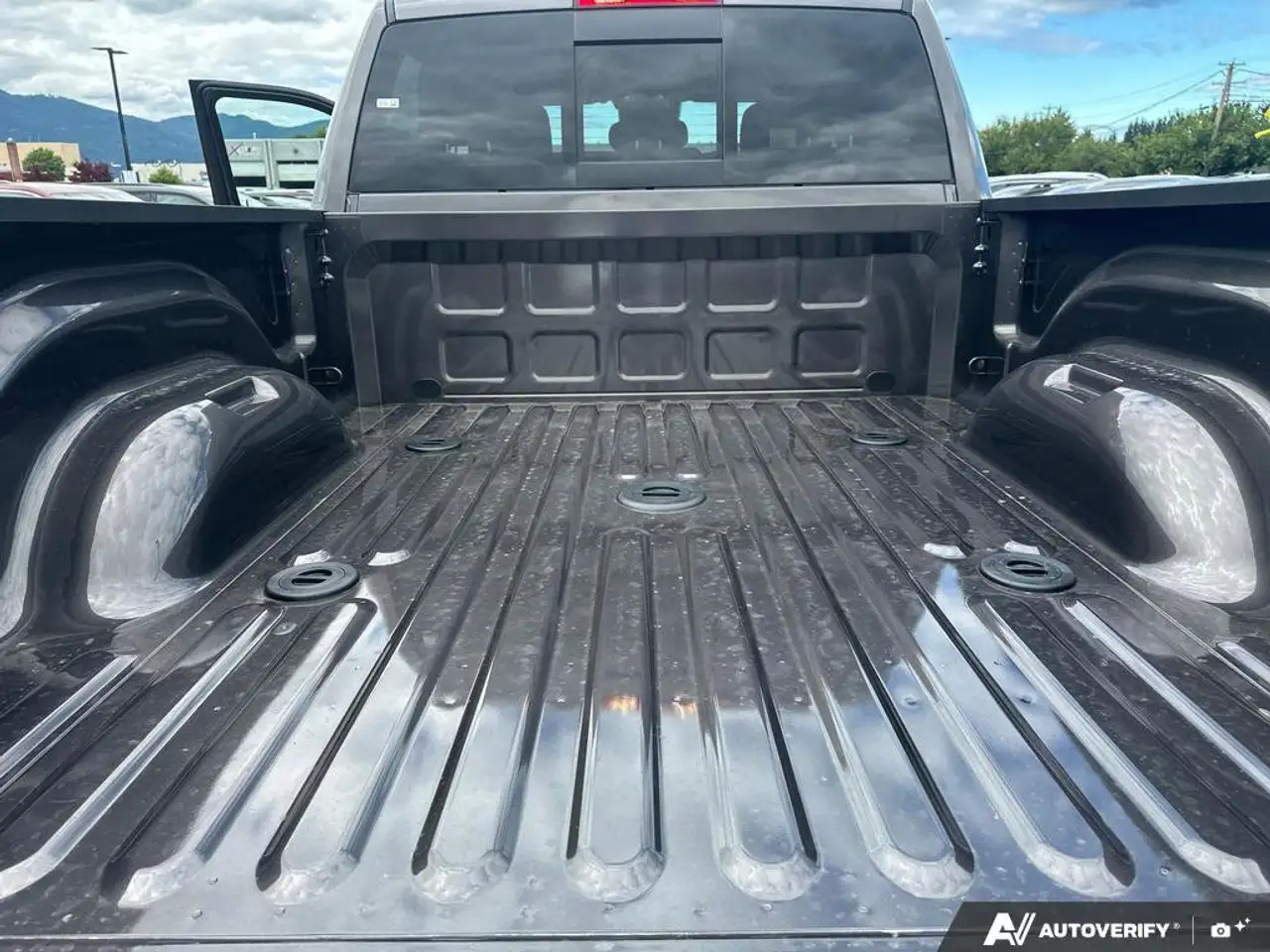 RAM 3500 снимка RAM 3500