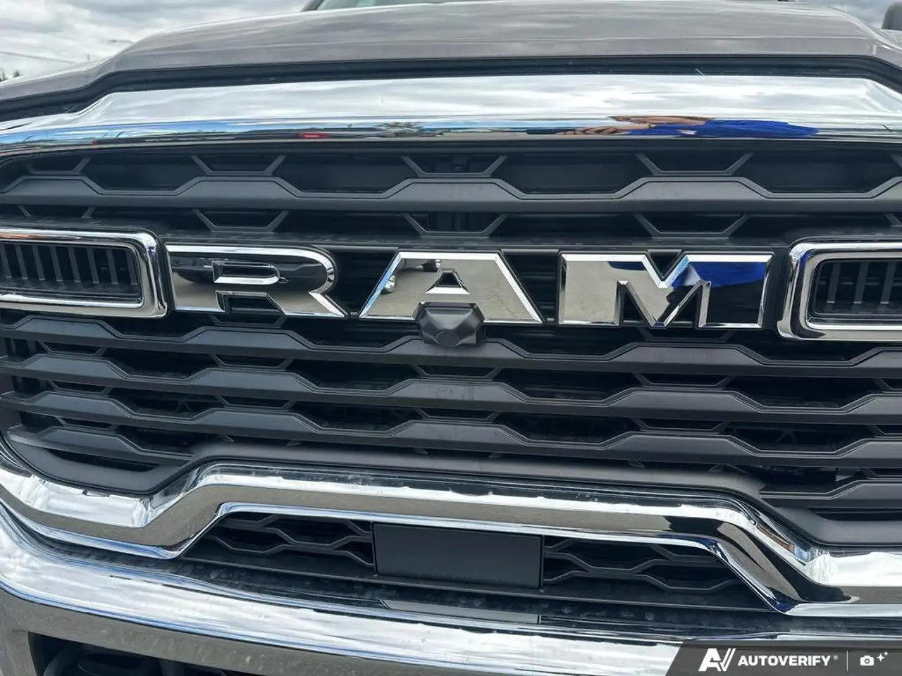 RAM 3500 снимка RAM 3500