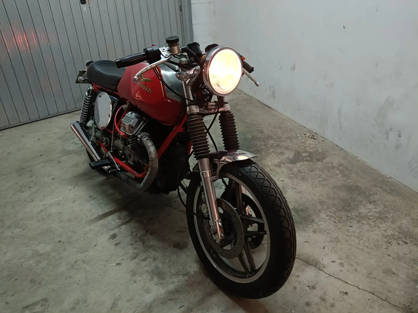 Moto Guzzi V 65 Rosso - 2