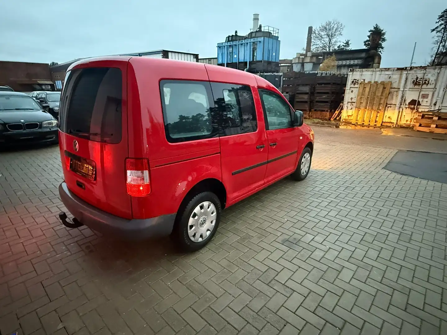 Volkswagen Caddy Caddy 1.4 Life Style (5-Si.) Rot - 2