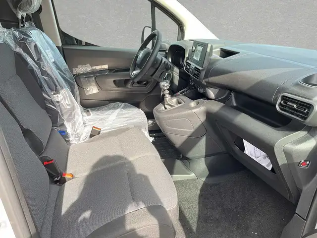 Citroen Berlingo view 4