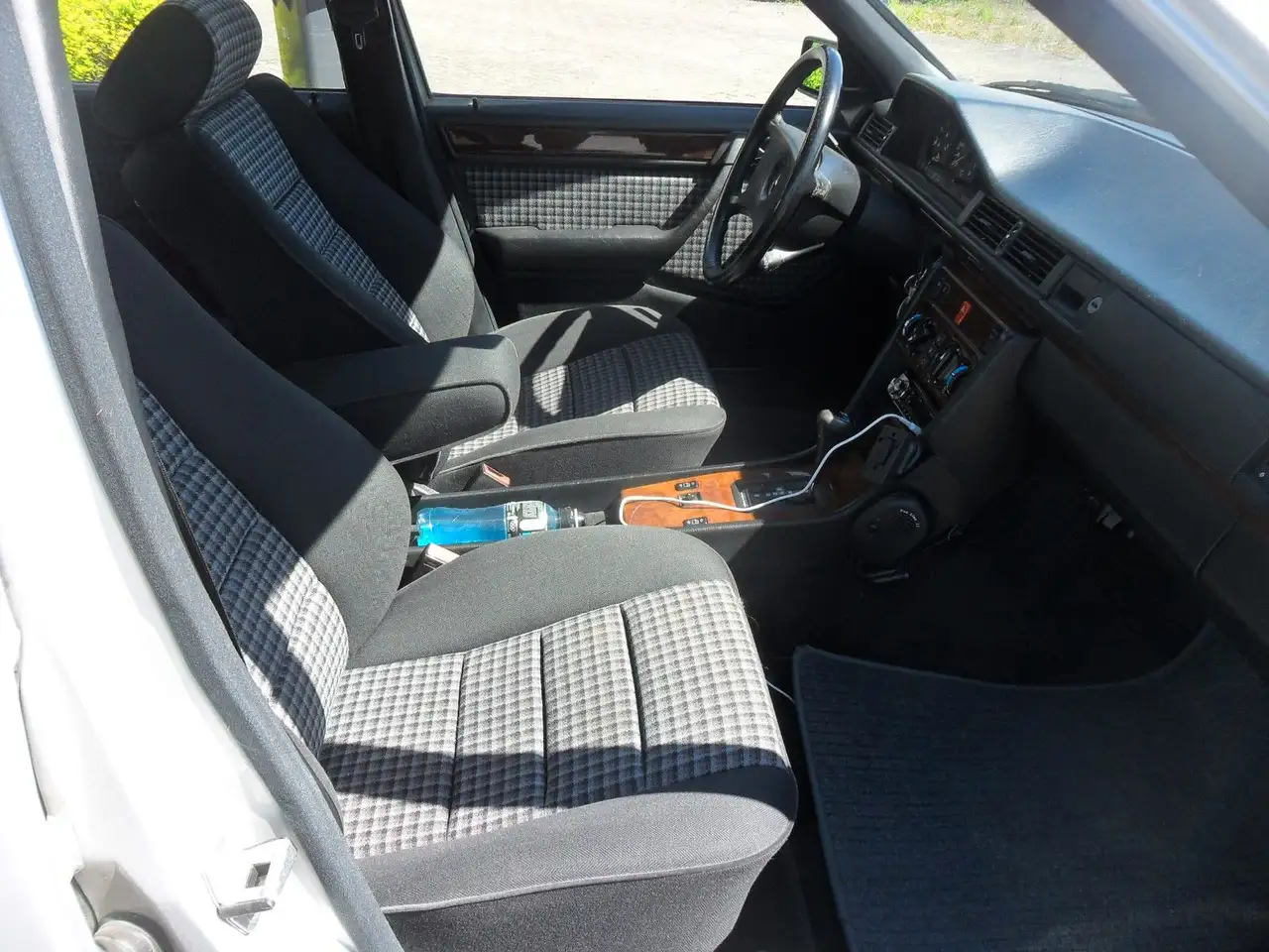 Mercedes-Benz 260 E Sportline*Aut*Klima*Schiebedach*Alu*TOP+TOP, foto 3