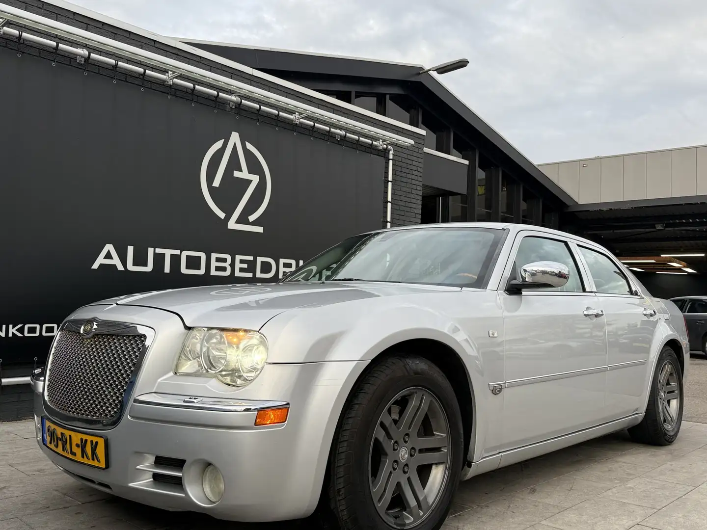 Chrysler 300C 2.7 V6 NAVI*LPG G-3*Automaat*Trekhaak* Grijs - 2