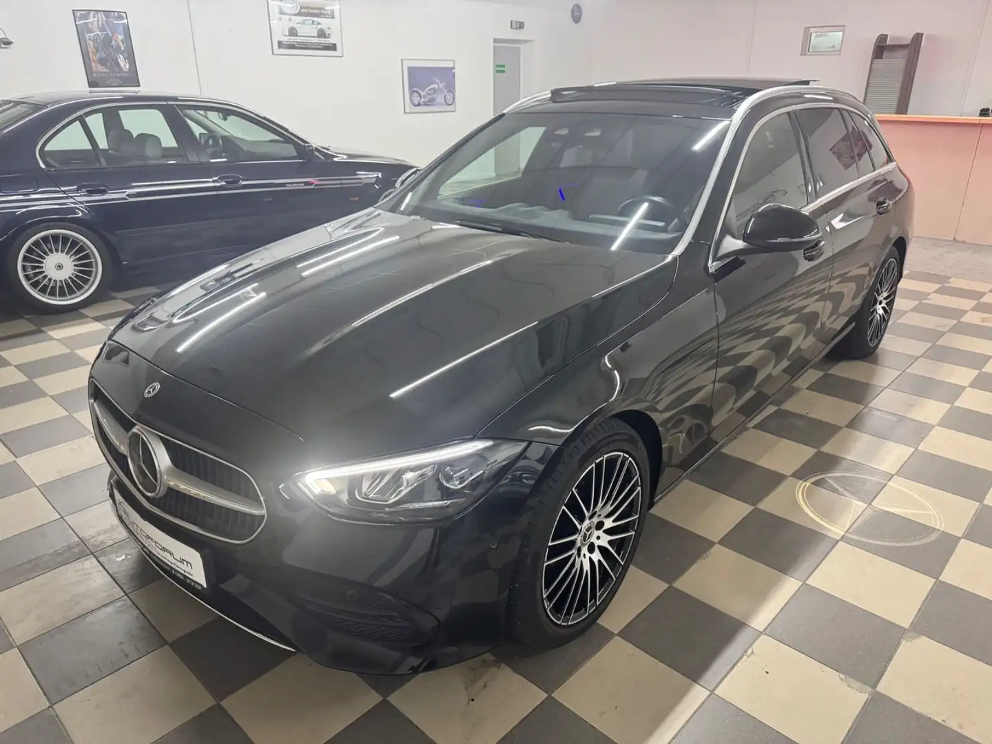 Mercedes-Benz C 200 T d Avantgarde*Ahk-Panorama-AssistPaket** Zwart - 2