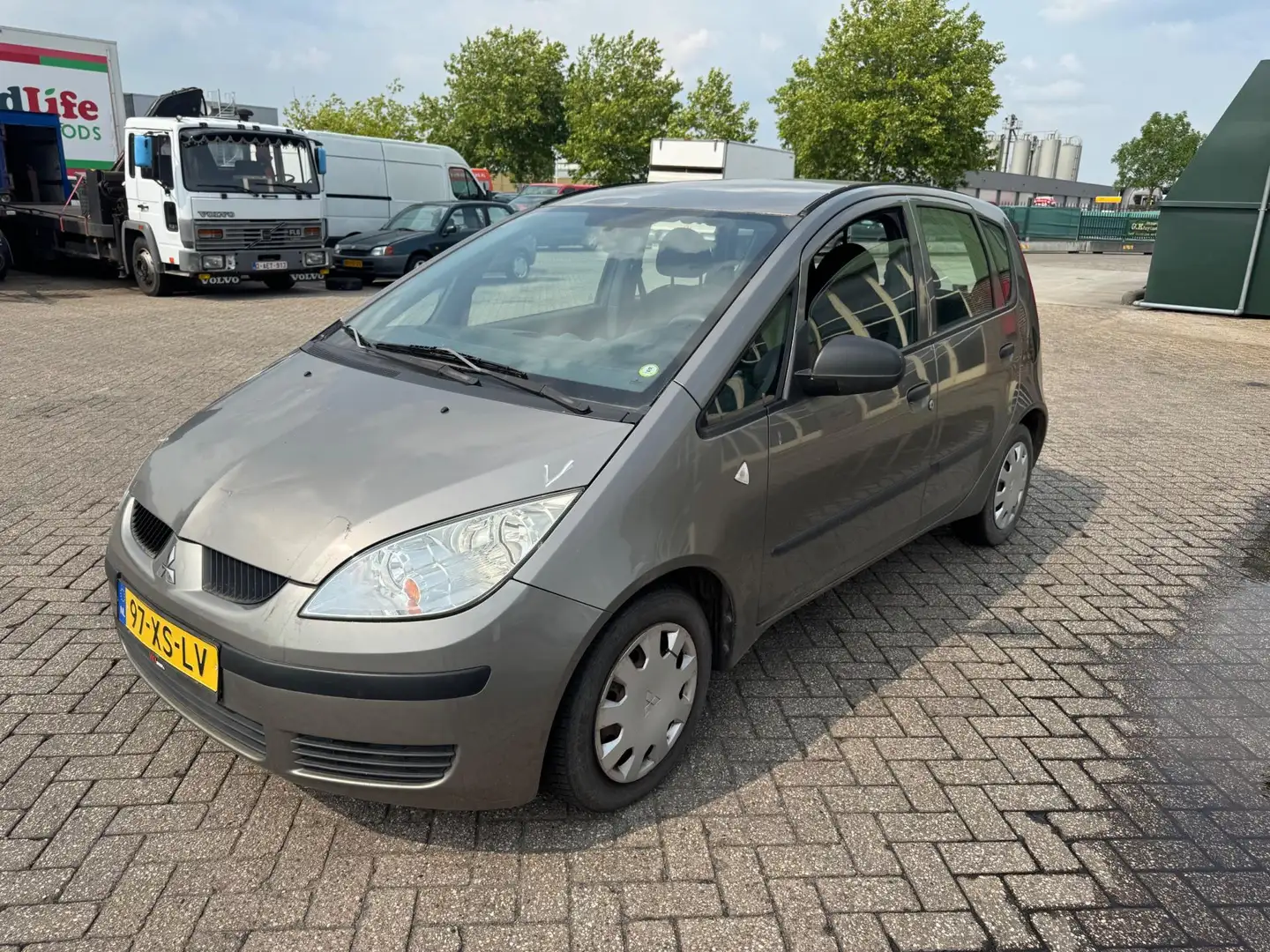 Mitsubishi Colt 1.3 Incharge Airco Export Gris - 1
