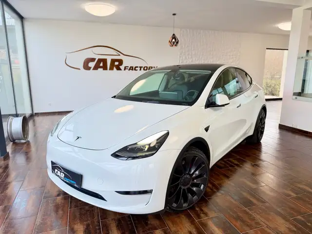 Tesla Model Y Model Y PERFORMANCE * AHK * 21 ZOLL * GARANTIE *