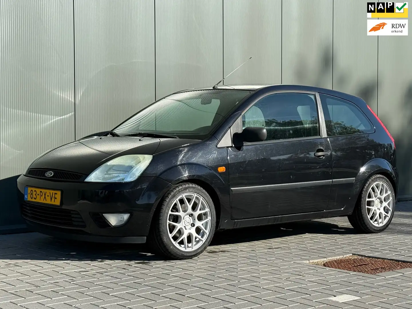 Ford Fiesta 1.6 Futura 2005, Airco, Nieuwe APK, Nap, Nieuwe Ba Zwart - 1