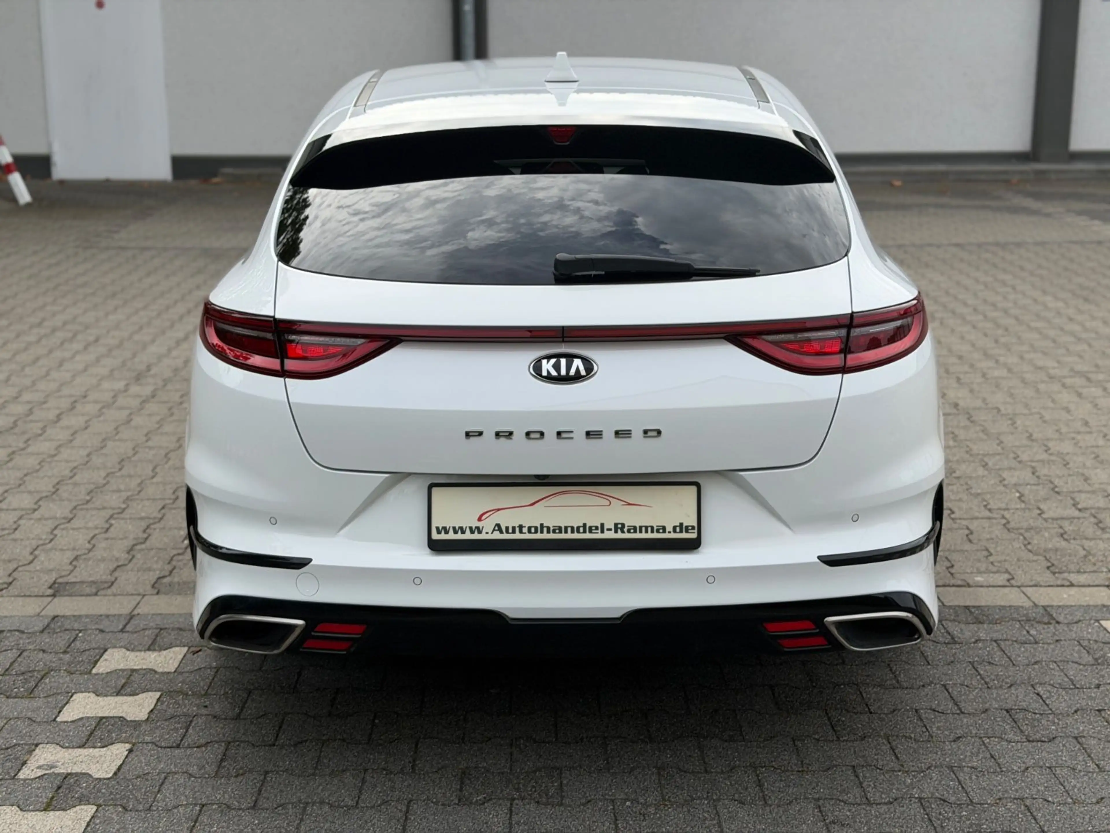Kia ProCeed / pro_cee'd ProCeed GT 1.6 Navi LED Alus Kamera 1. Hand TÜV — photo 8