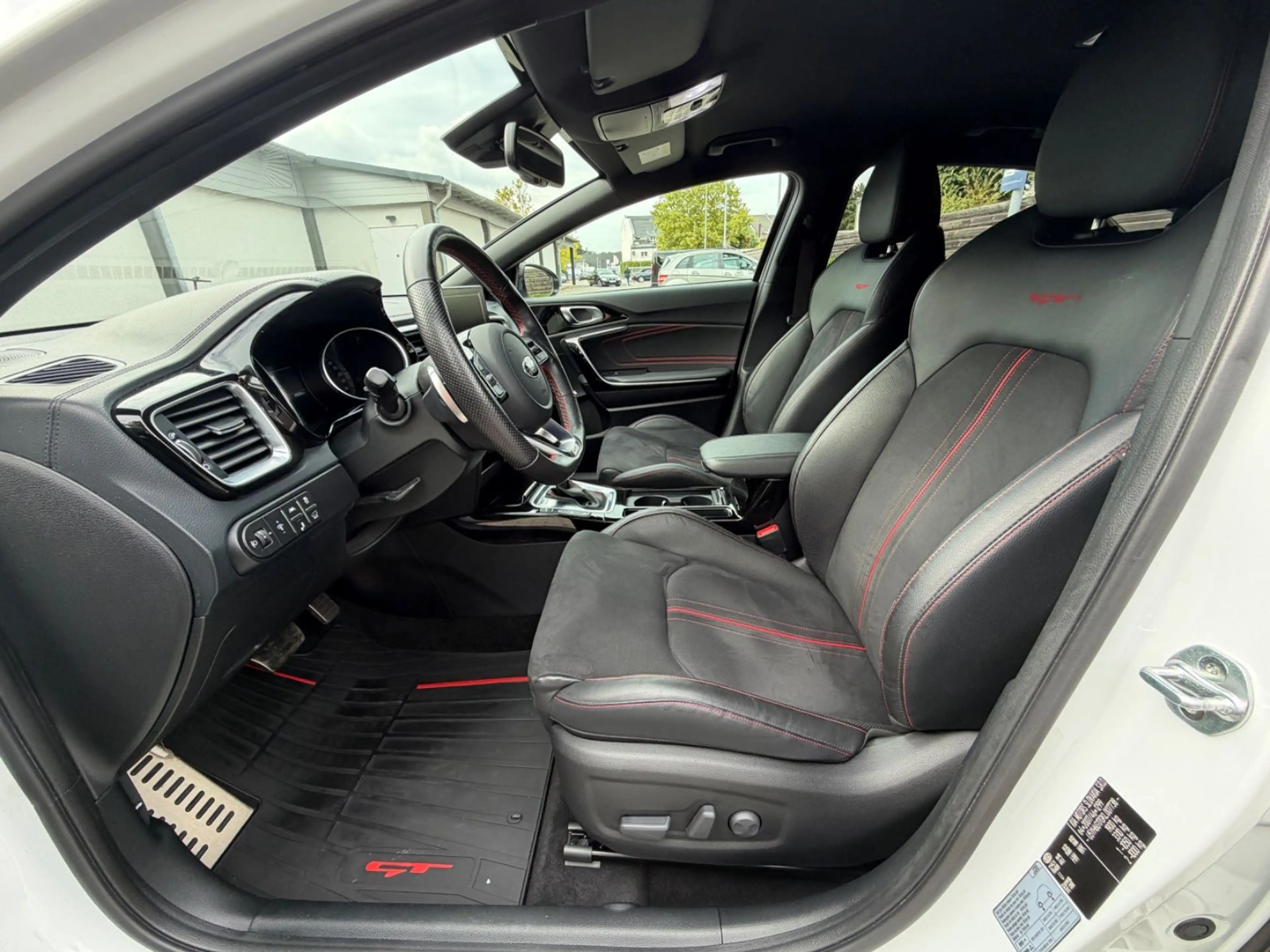 Kia ProCeed / pro_cee'd ProCeed GT 1.6 Navi LED Alus Kamera 1. Hand TÜV — photo 11