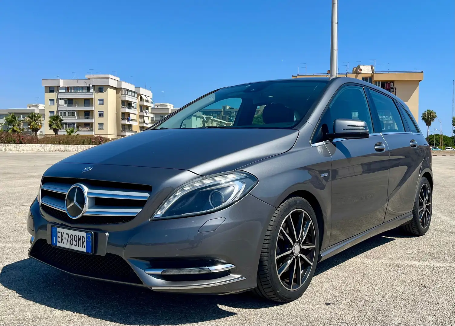 Mercedes-Benz B 200 Classe B - T246 cdi (be) Premium Gris - 1