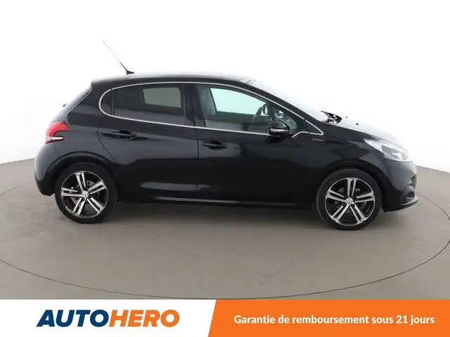 Peugeot 208 view 7