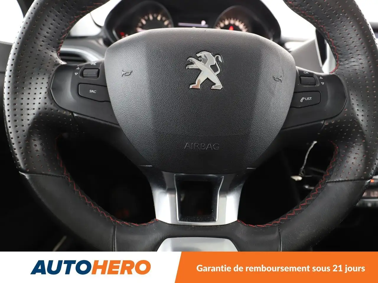 Peugeot 208 208 — photo 19