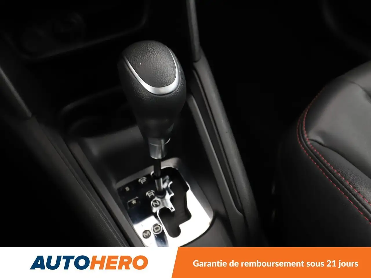 Peugeot 208 208 — photo 27