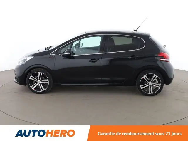 Peugeot 208 view 3