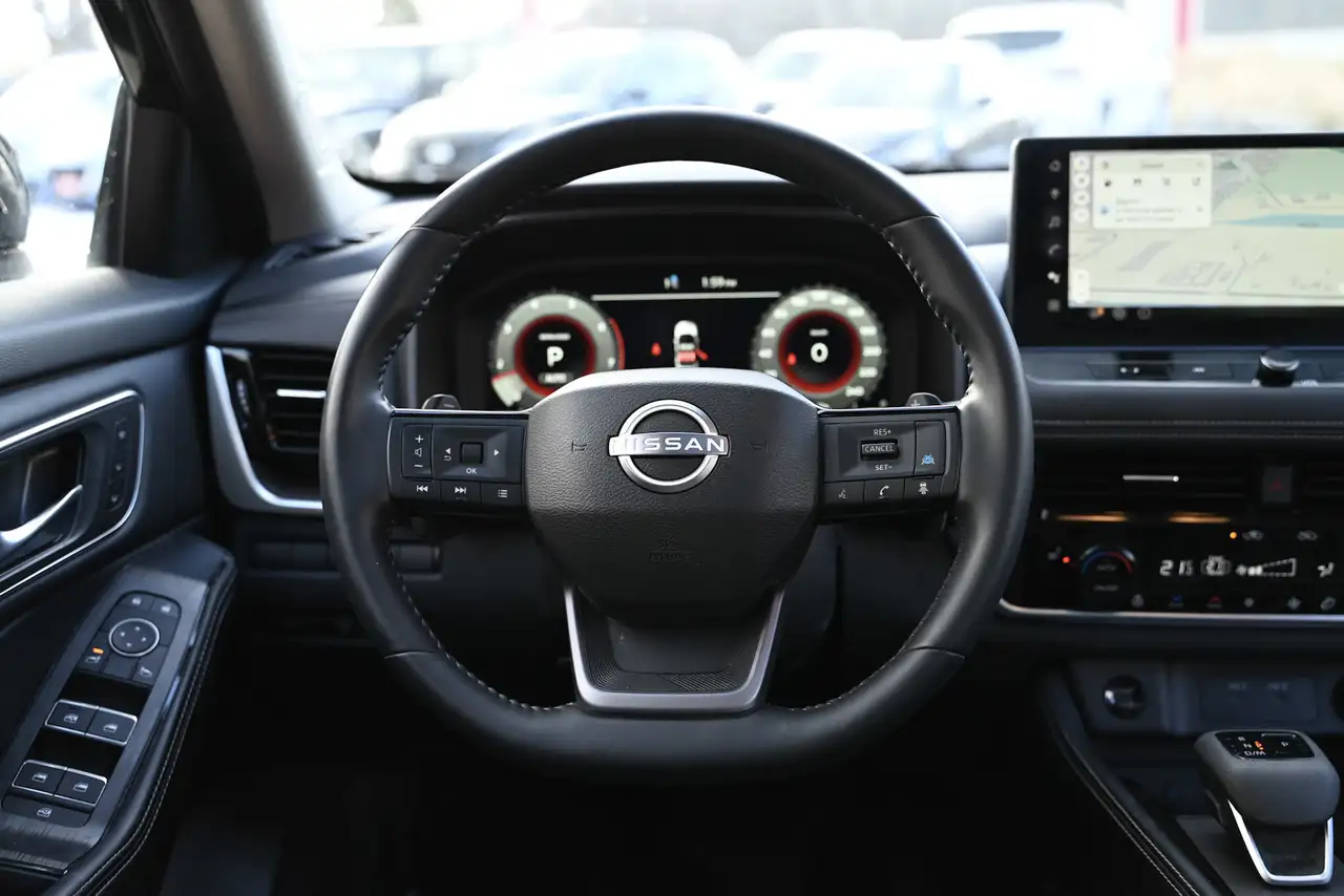 Nissan Rogue снимка Nissan Rogue