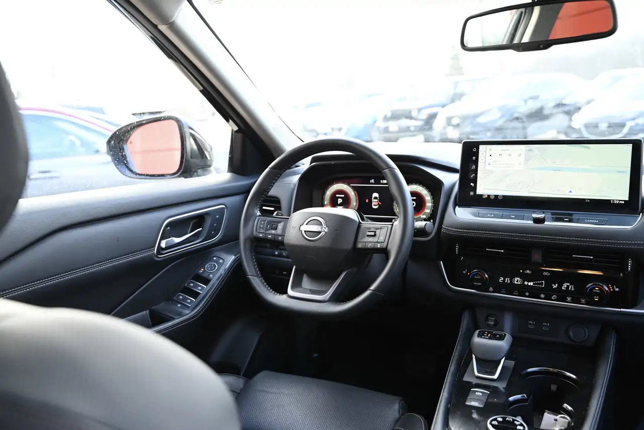 Nissan Rogue снимка Nissan Rogue