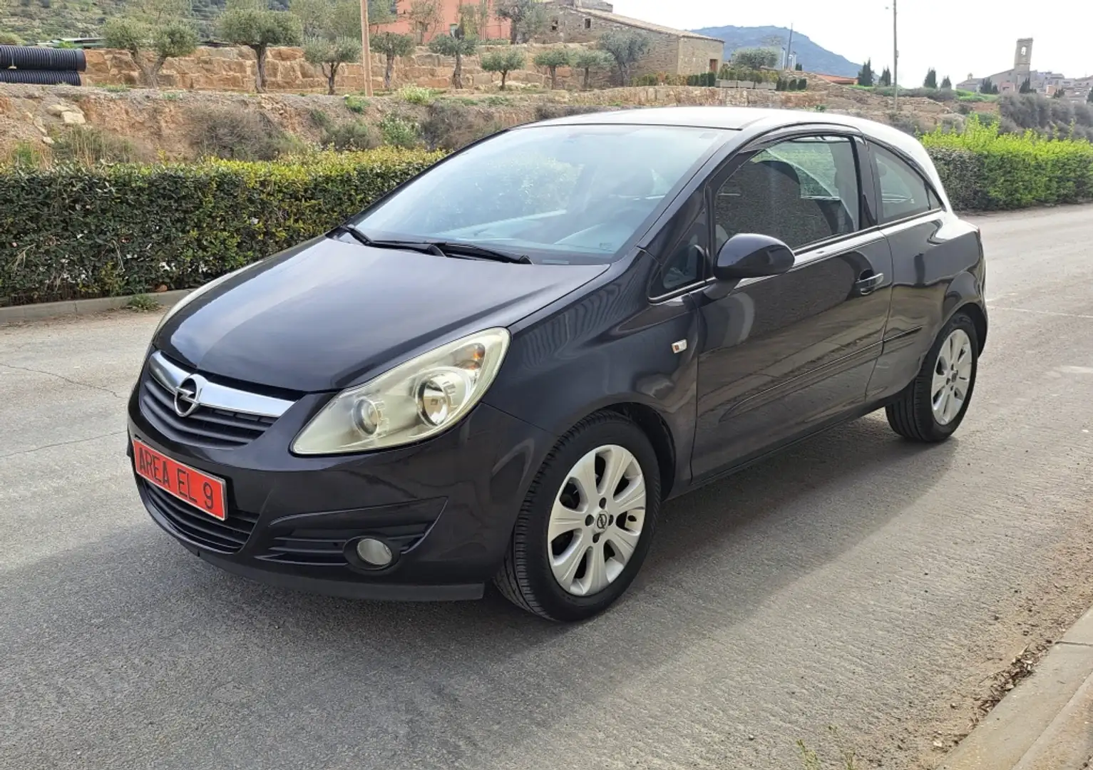Opel Corsa 1.2 Enjoy Černá - 1