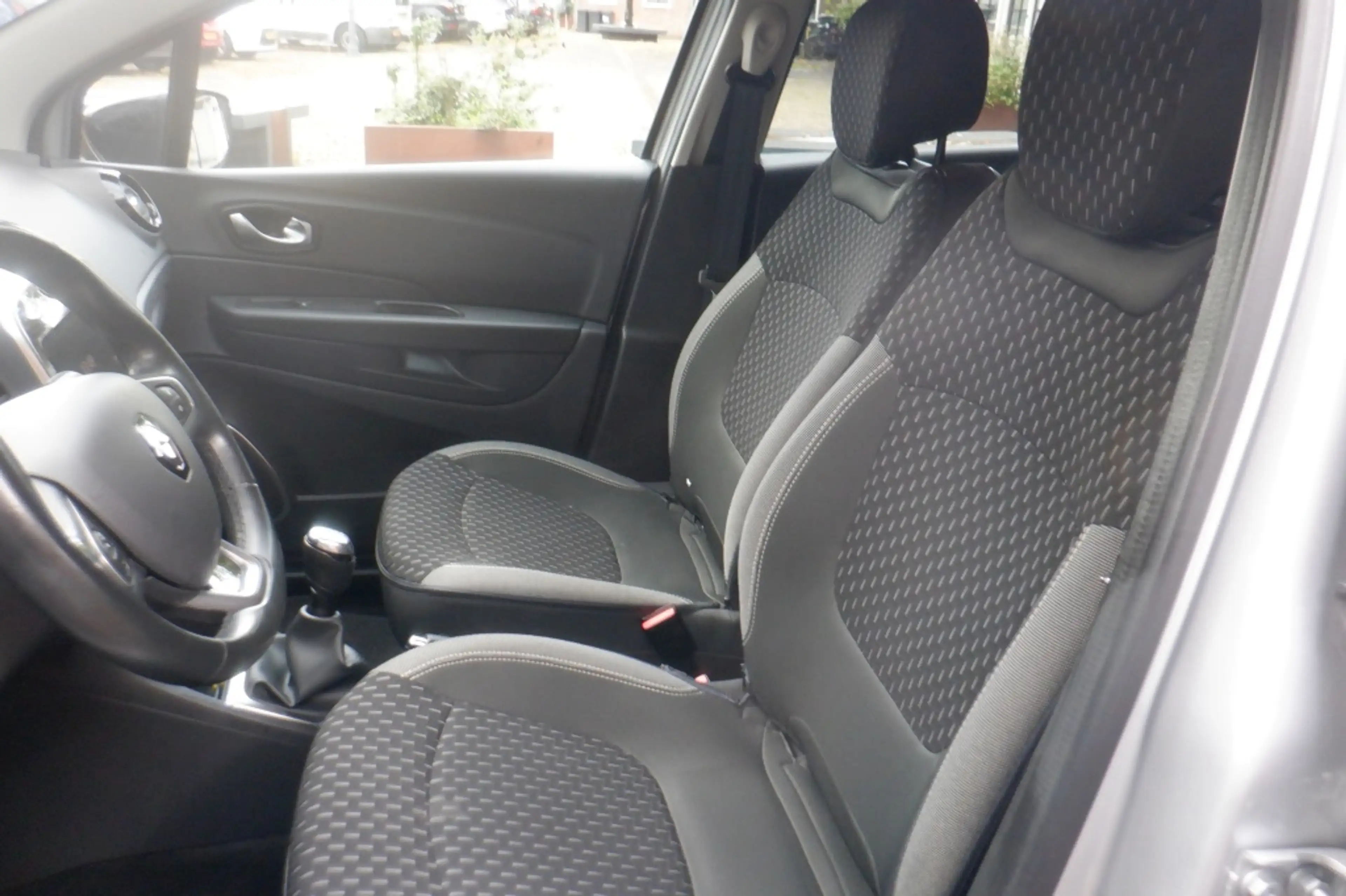 Renault Captur TCe 90pk S&S INTENS-LEER-PDC-NAVI-BOVAG — photo 10