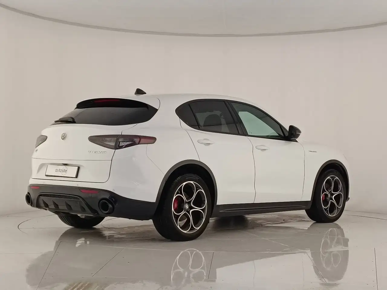 Alfa Romeo Stelvio 2024
