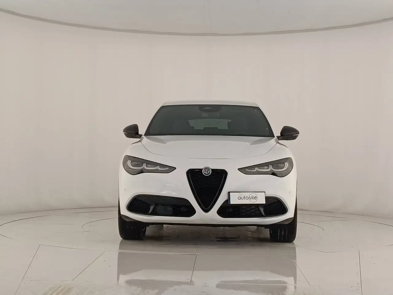 Alfa Romeo Stelvio 2024