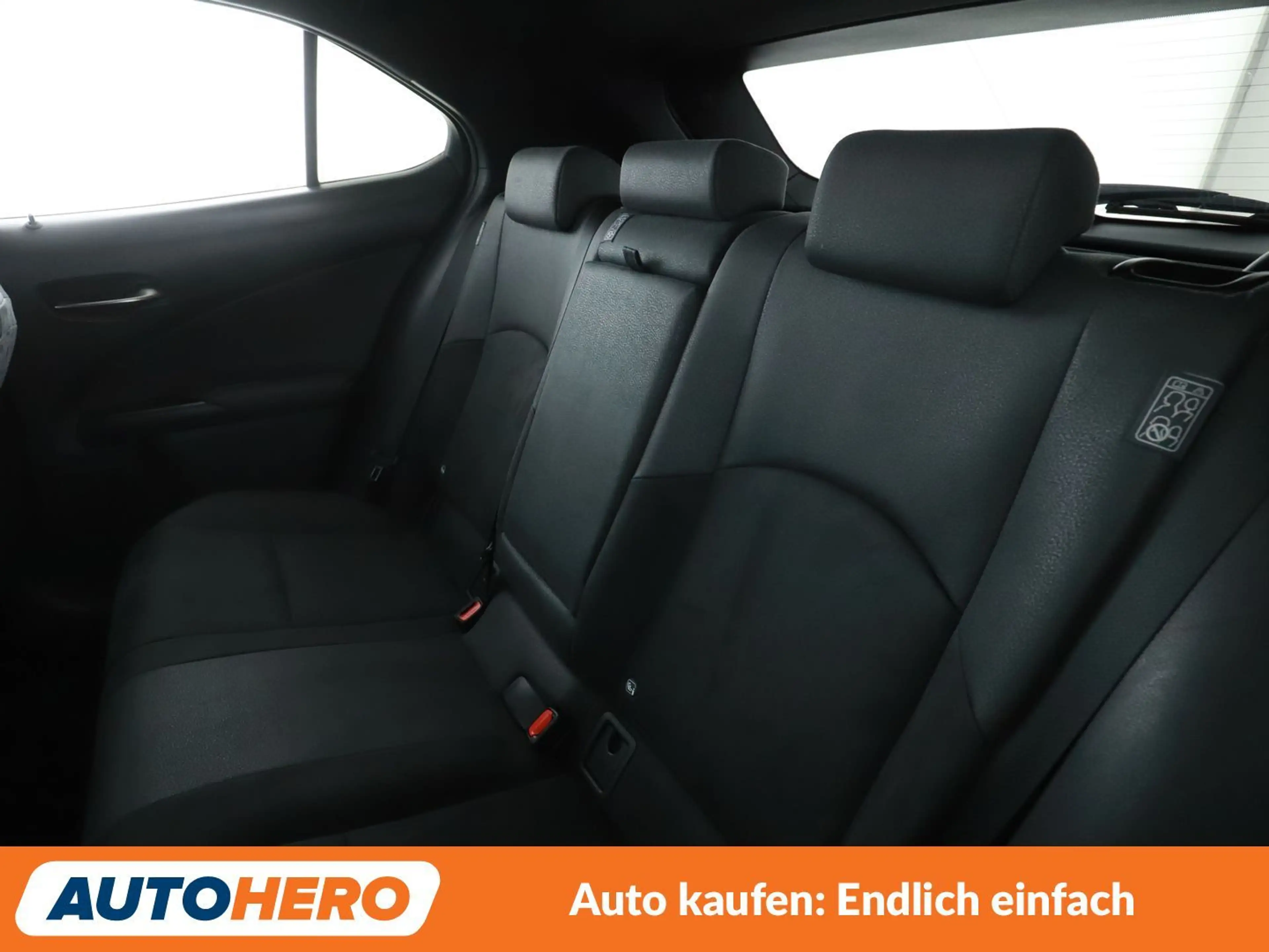 Lexus UX 250h UX 250h Style Edition Aut.*ACC*CAM*PDC*SHZ* — photo 14