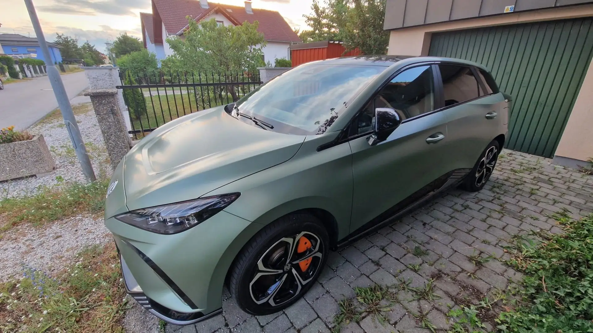 MG MG4 EV 64 kWh XPower - 2