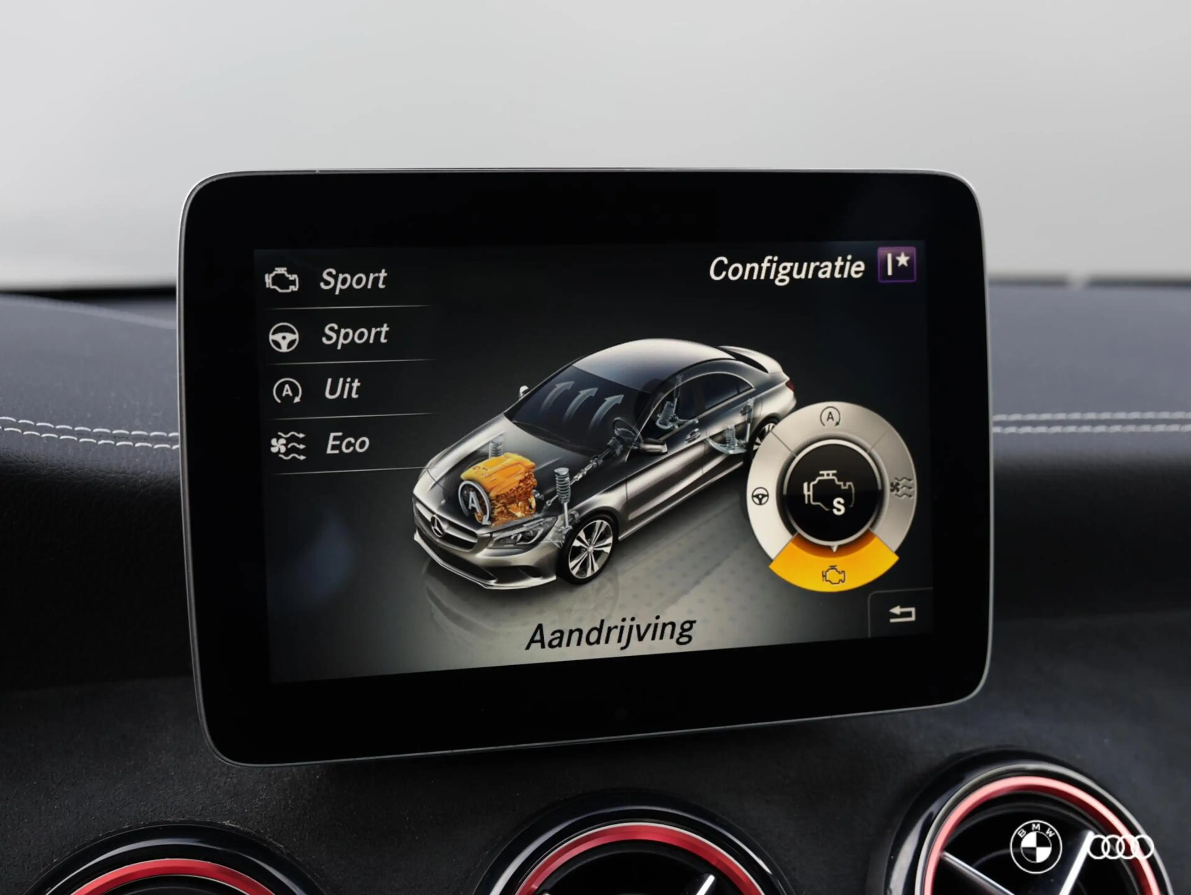 Mercedes-Benz CLA 180 AMG EDITION / AMBIENTE / CLIMA / PDC / LEDER/STOF — photo 34