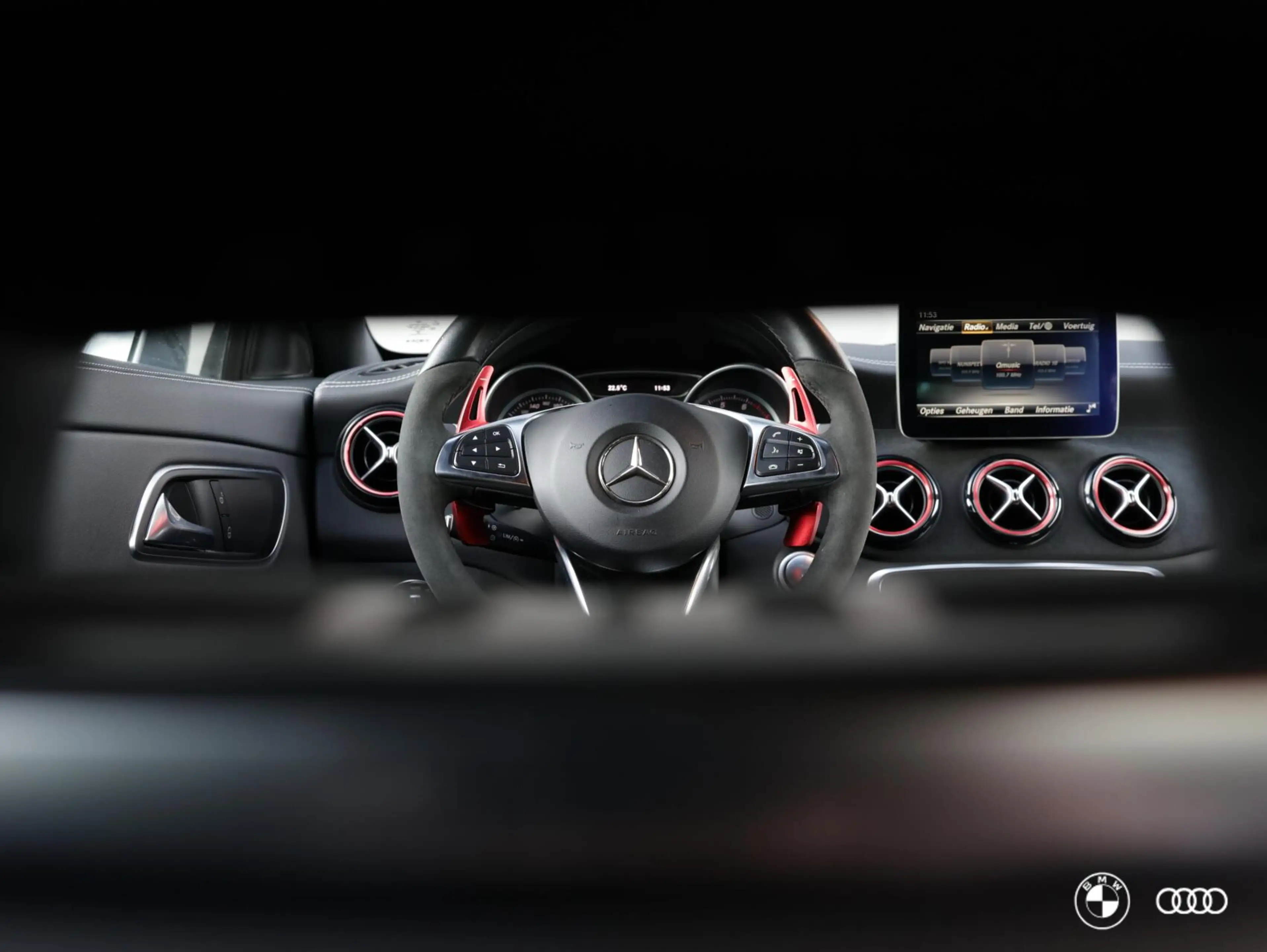 Mercedes-Benz CLA 180 AMG EDITION / AMBIENTE / CLIMA / PDC / LEDER/STOF — photo 24
