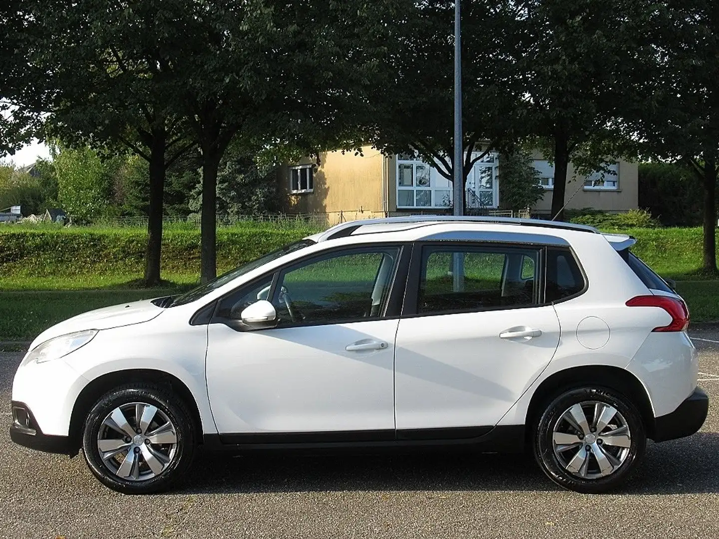 Peugeot 2008 2008 1.6 e-HDi 92CV Active Blanco - 2