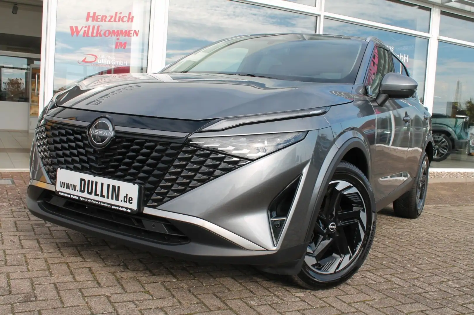 Nissan Qashqai 1.3 DIG-T N-Connecta AT Ganzjahresreifen Gris - 1