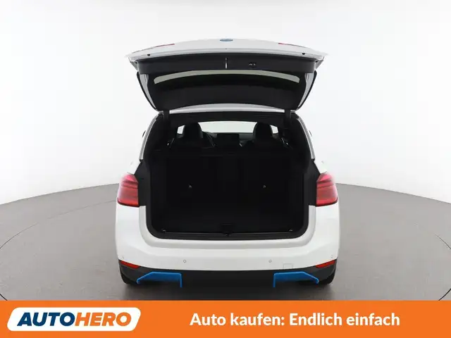 BMW Ix3 view 16