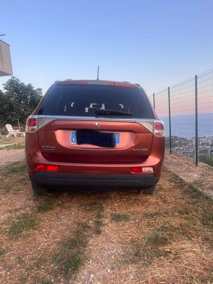 Mitsubishi Outlander 2.2 di-d cleartec Instyle 4wd 7p.ti Orange - 1