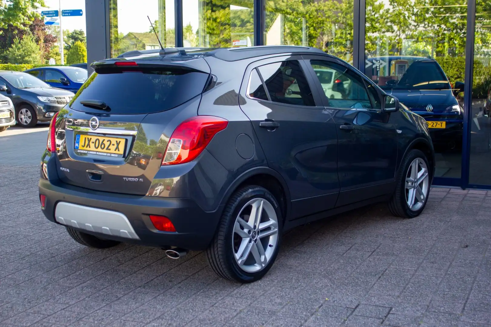 Opel Mokka 1.4 T Innovation 4x4 | Prijs rijklaar incl. 12 mnd Grijs - 2