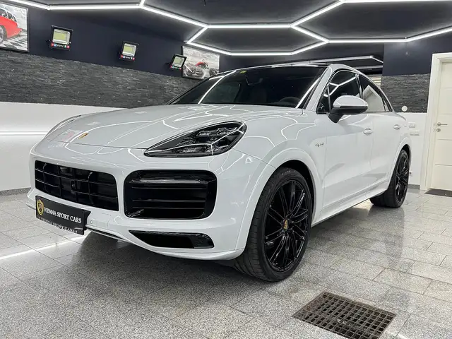 Porsche Cayenne Coupe E-Hybrid*SPORT-DESIGN*