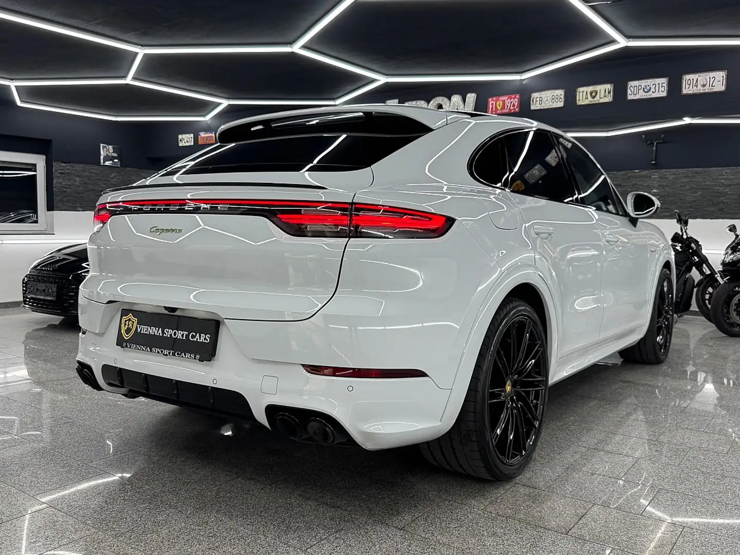 Porsche Cayenne Coupe E-Hybrid*SPORT-DESIGN* Blanc - 1