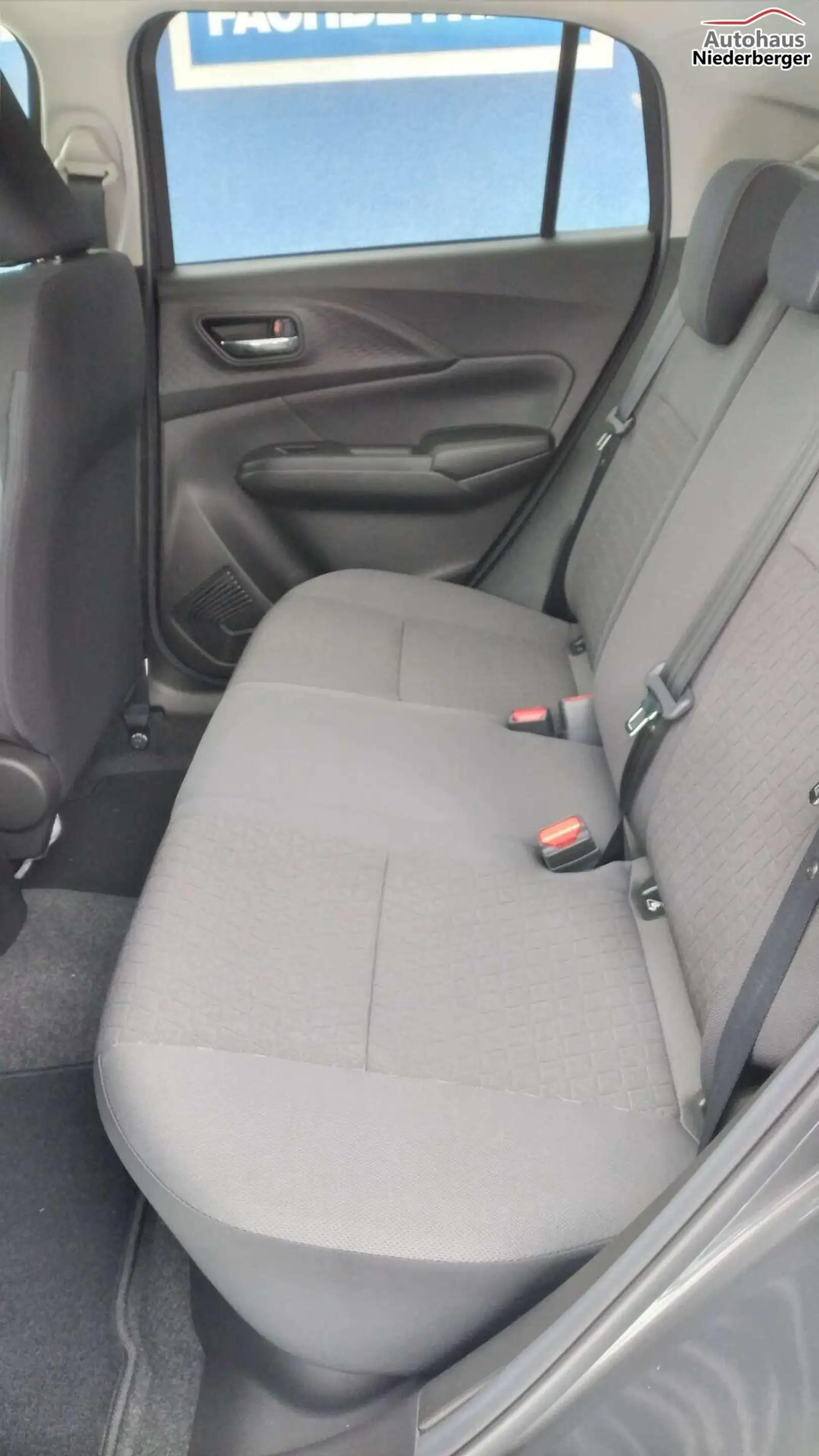 Suzuki Swift Hybrid Allgrip Shine *Neues Modell* 60 kW (82 P... — photo 7