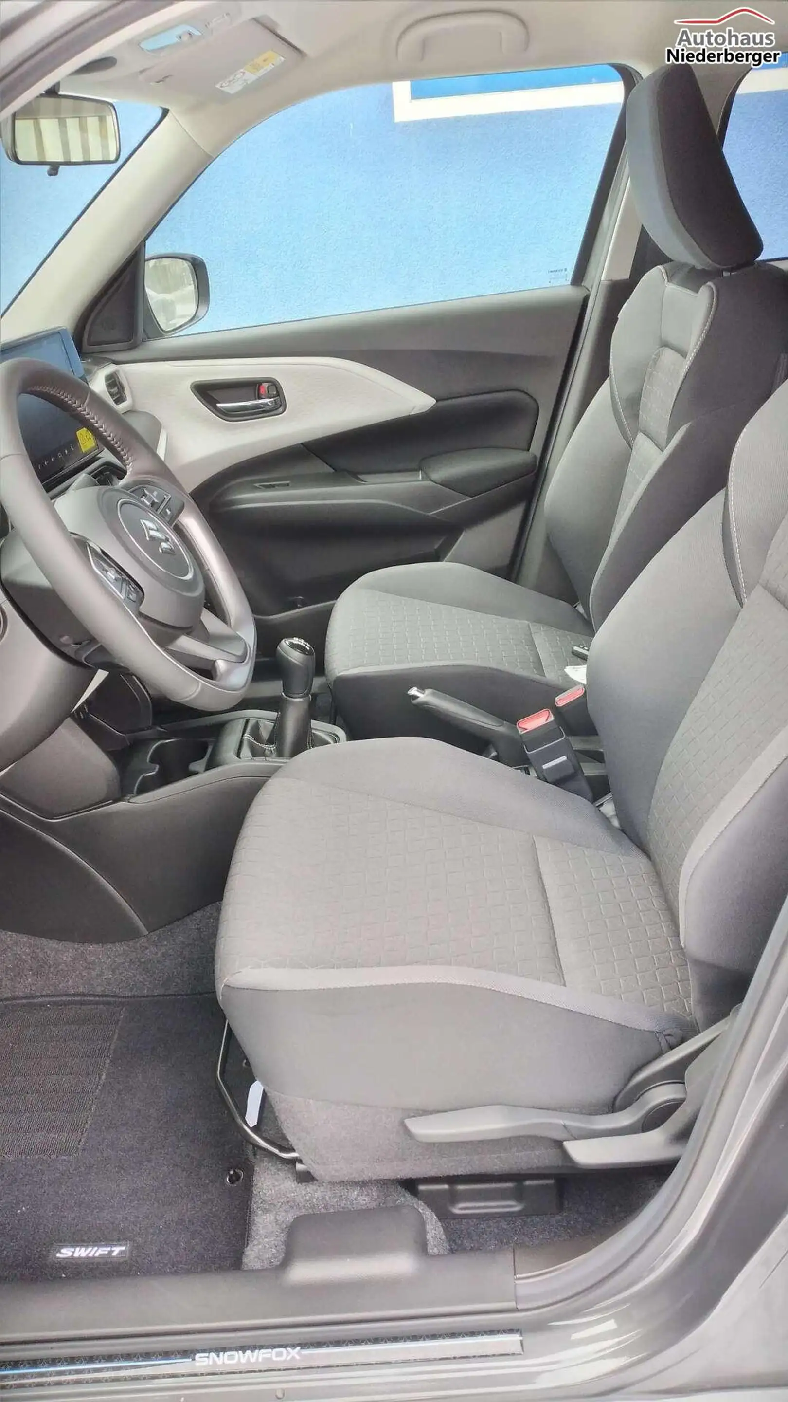Suzuki Swift Hybrid Allgrip Shine *Neues Modell* 60 kW (82 P... — photo 9