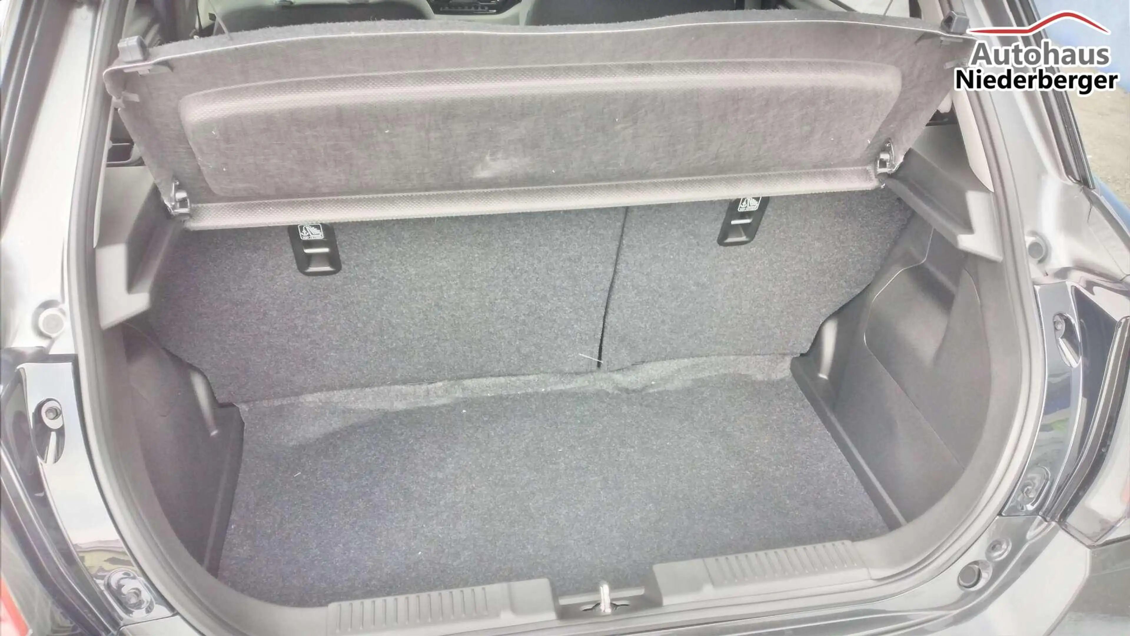 Suzuki Swift Hybrid Allgrip Shine *Neues Modell* 60 kW (82 P... — photo 11