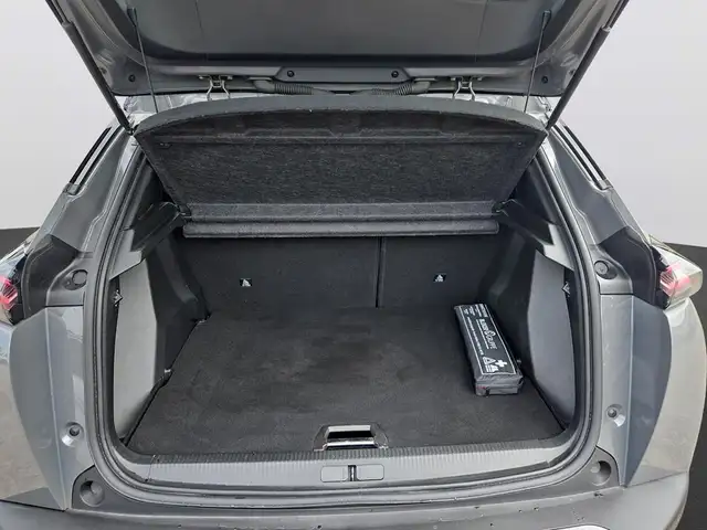 Peugeot 2008 view 8