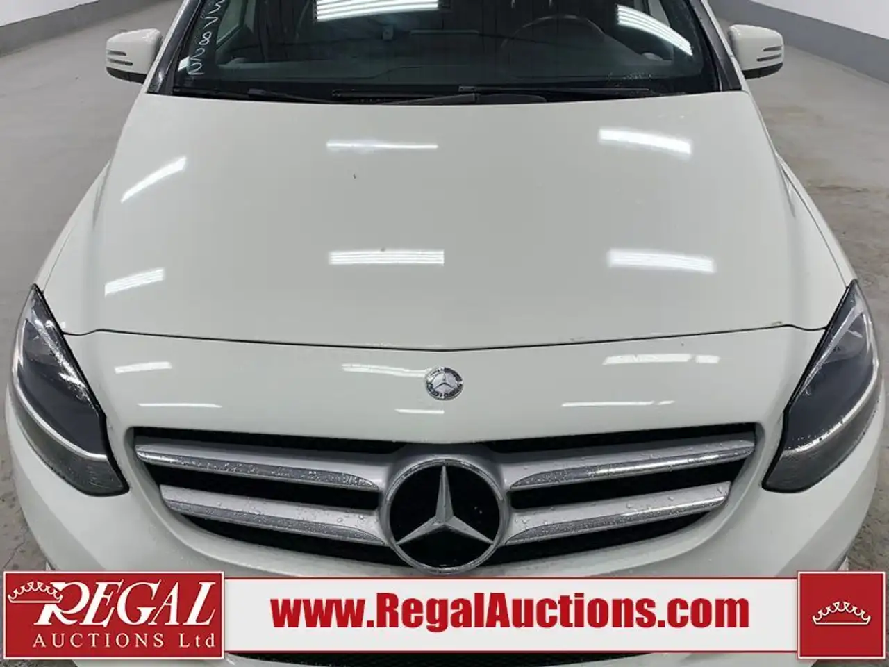 Mercedes-Benz B-Class снимка Mercedes-Benz B-Class