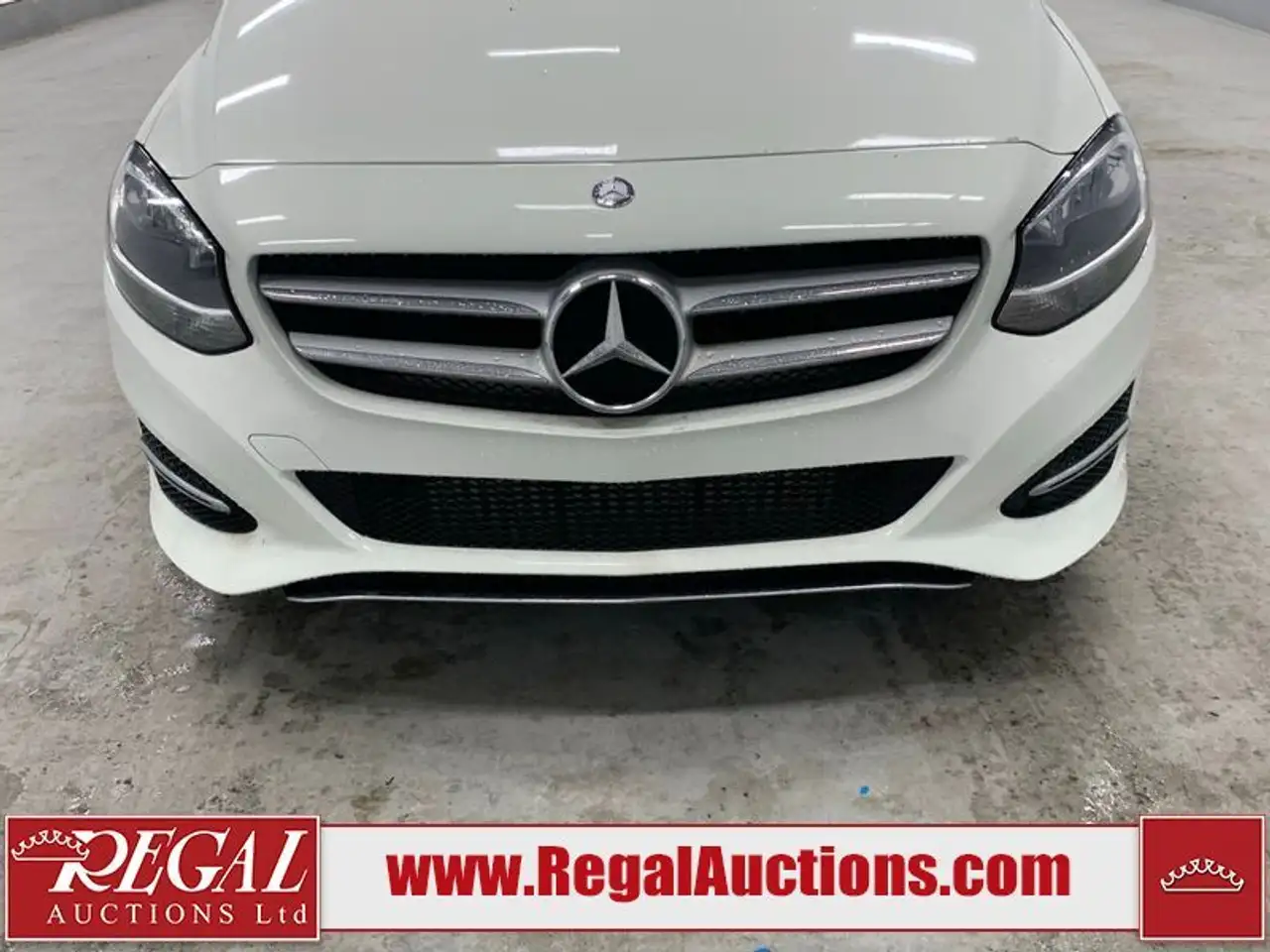 Mercedes-Benz B-Class снимка Mercedes-Benz B-Class