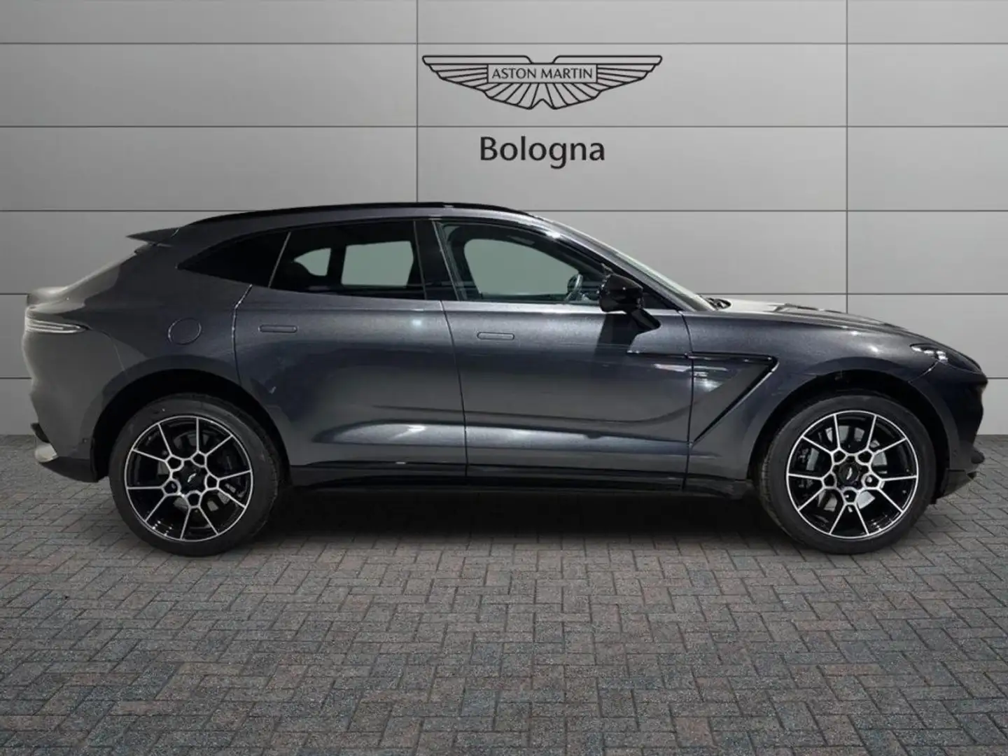 Aston Martin DBX 4.0 Auto Grigio - 2