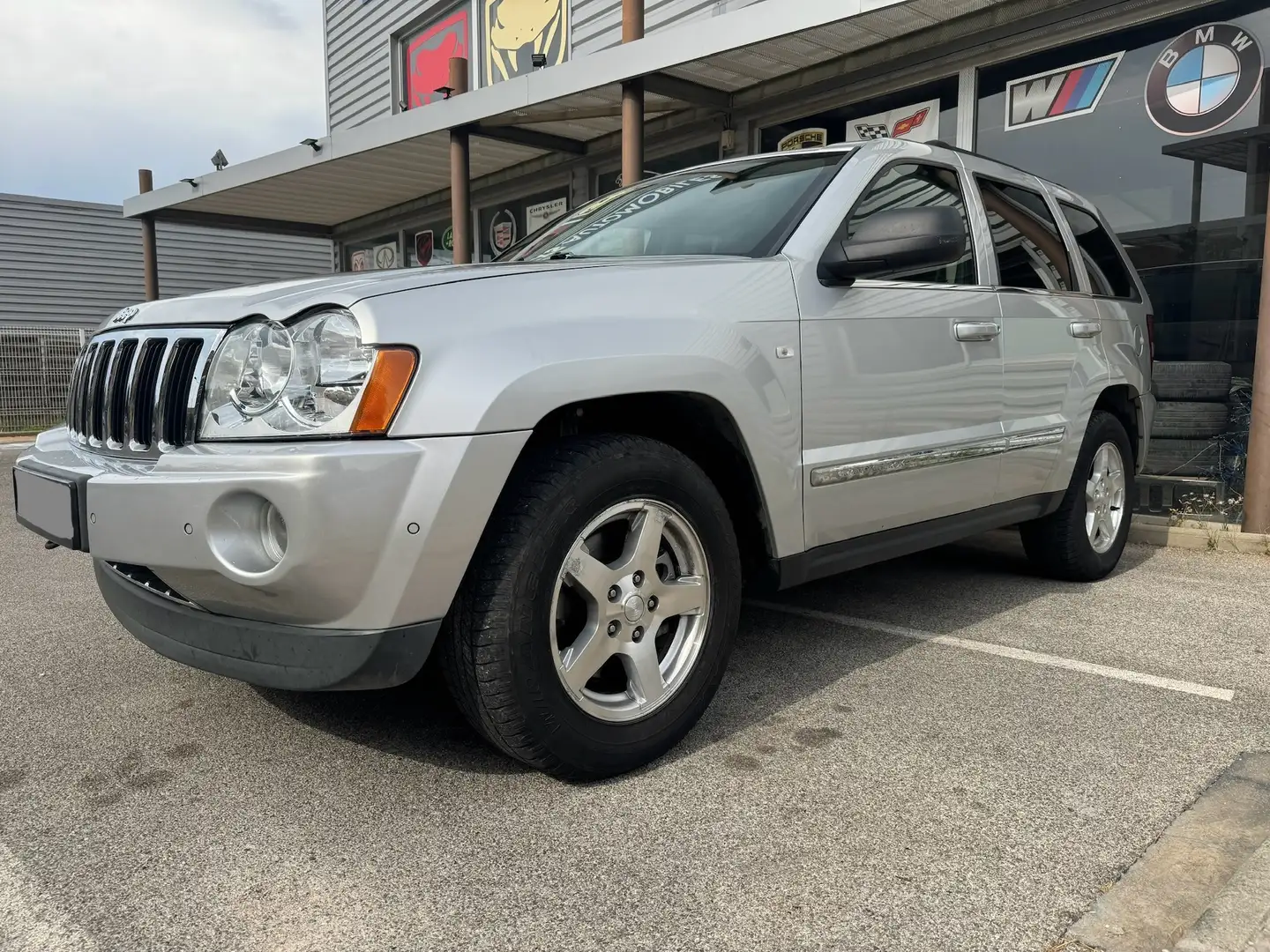 Jeep Grand Cherokee Grand Cherokee 3.0L CRD 218 CH Overland  99.000Km Plateado - 2