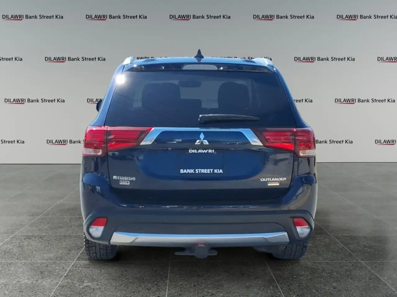 Mitsubishi Outlander снимка Mitsubishi Outlander