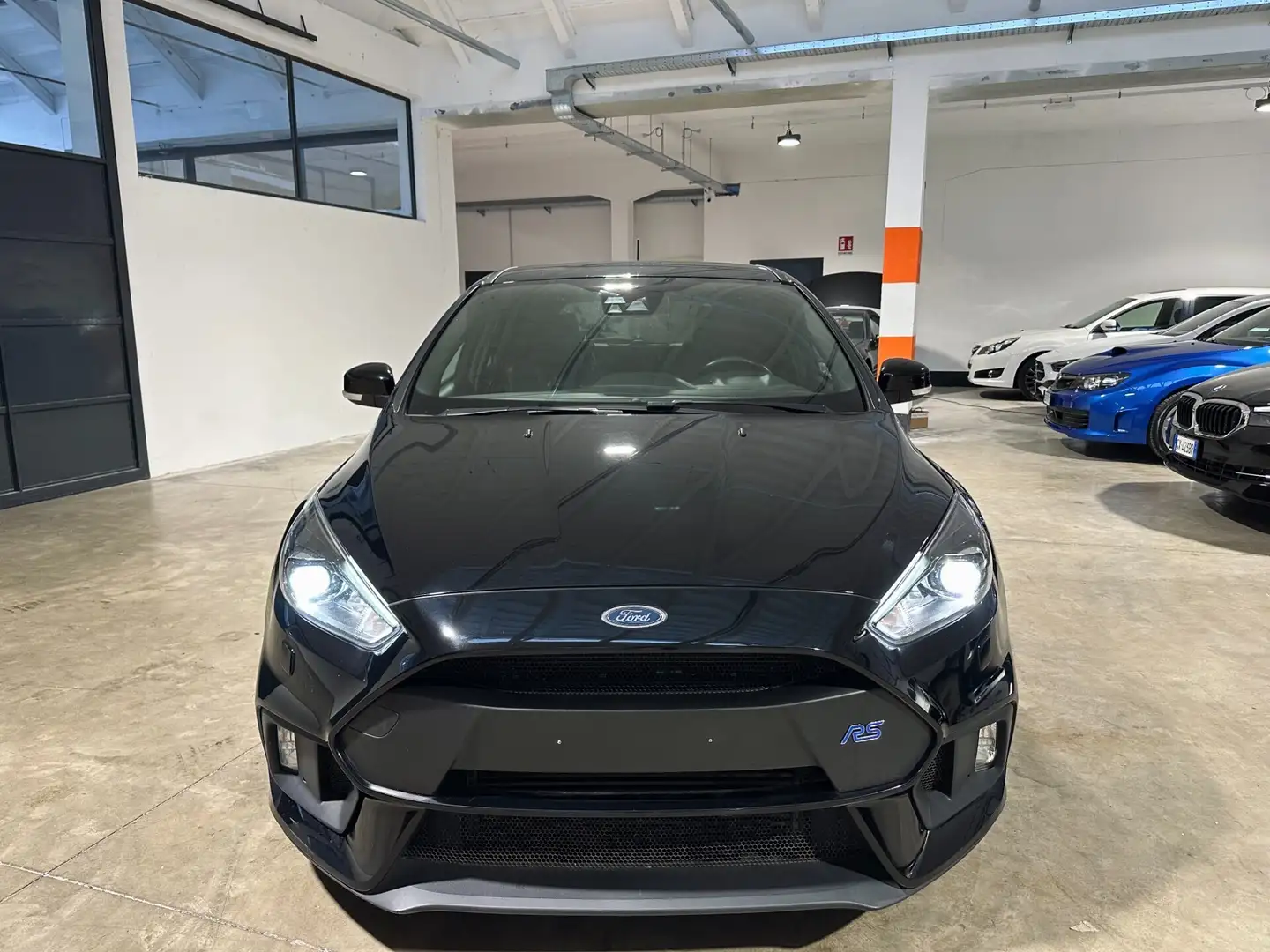 Ford Focus Focus 2.3 350 CV AWD RS Zwart - 2