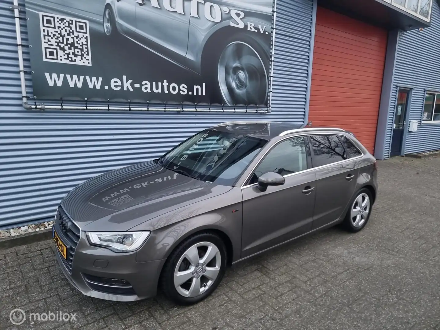 Audi A3 Sportback 1.4 TFSI Ambition Pro-Line, S-Tronic. Grau - 2