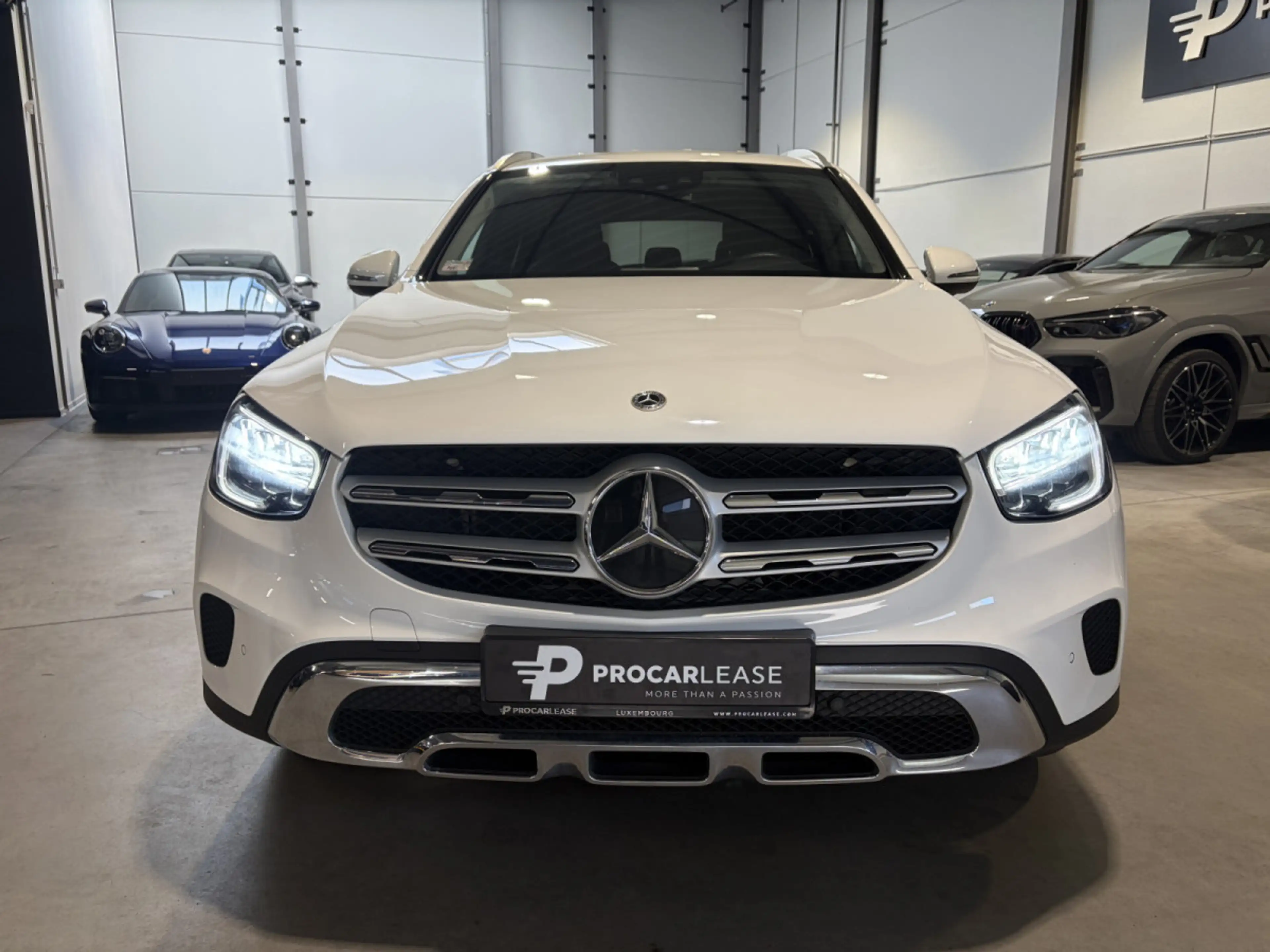 Mercedes-Benz GLC 300 GLC300e 4MATIC/ SUSPENSIONS PNEUMATIQUES/ BURMESTE — photo 2