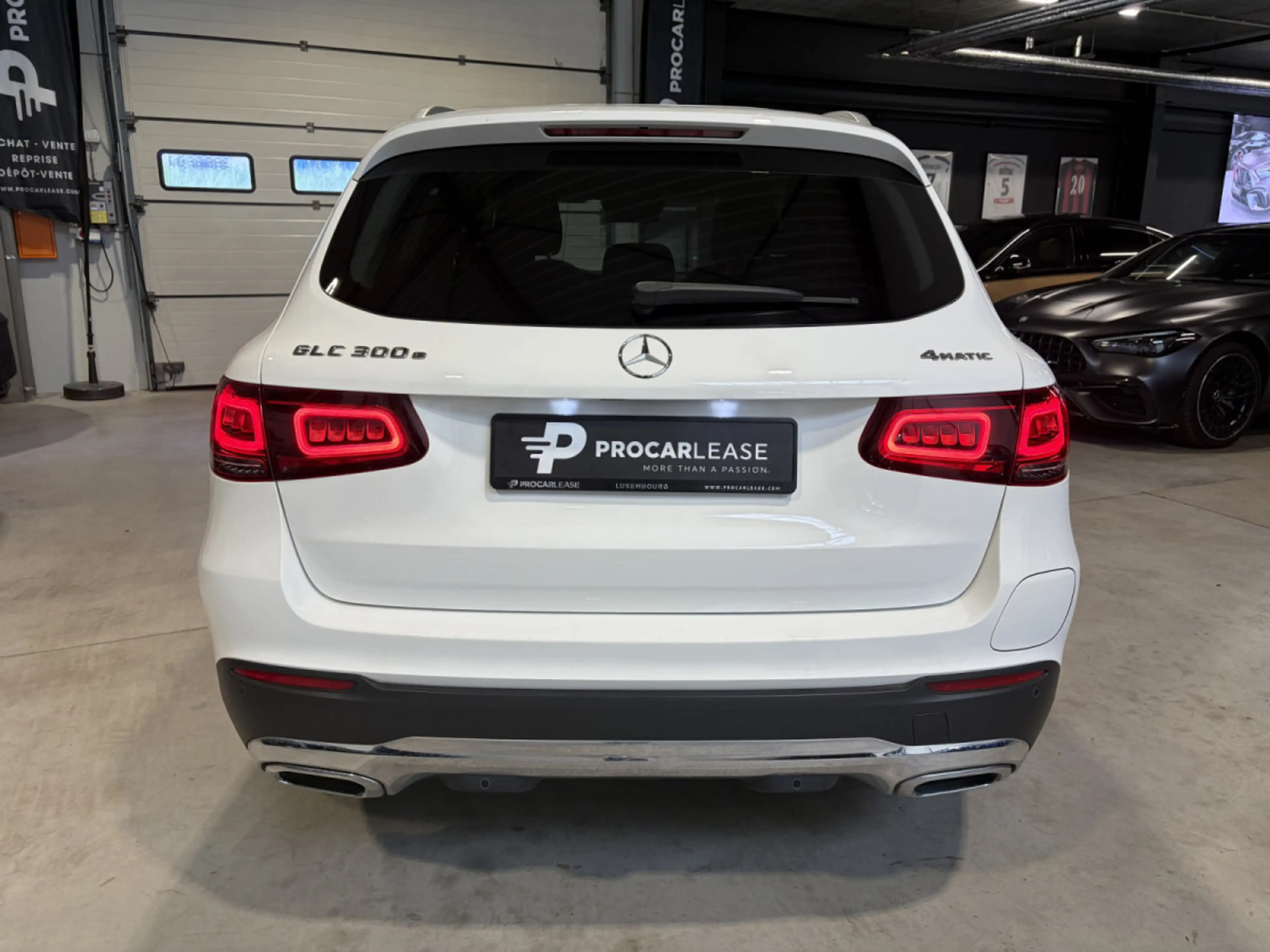 Mercedes-Benz GLC 300 GLC300e 4MATIC/ SUSPENSIONS PNEUMATIQUES/ BURMESTE — photo 8